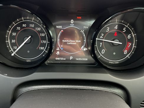 Used 2017 Jaguar F-TYPE Coupe image 13