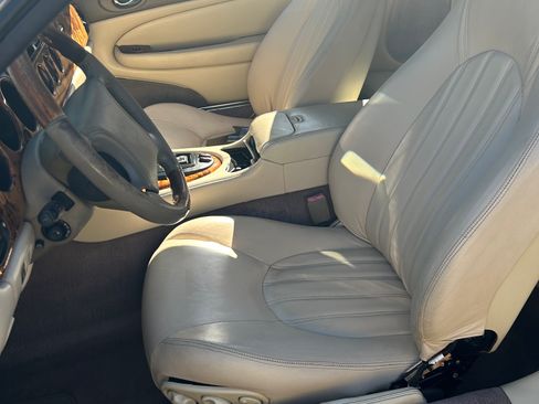 Used 1997 Jaguar XK8 Convertible image 2