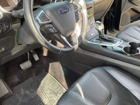 Used 2015 Ford Edge Titanium w/ Equipment Group 302A image 9