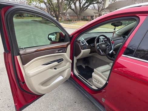 Used 2016 Cadillac SRX Premium w/ Driver Assist Package image 11