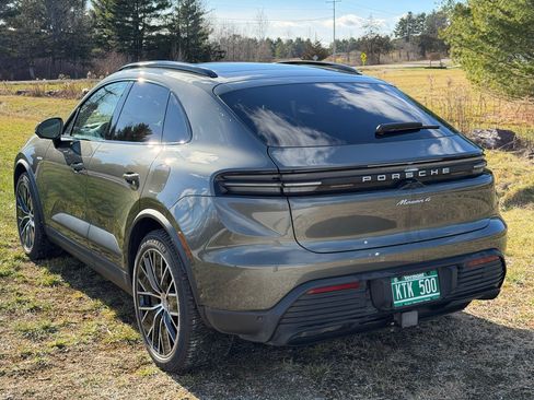 Used 2024 Porsche Macan 4 Electric image 6