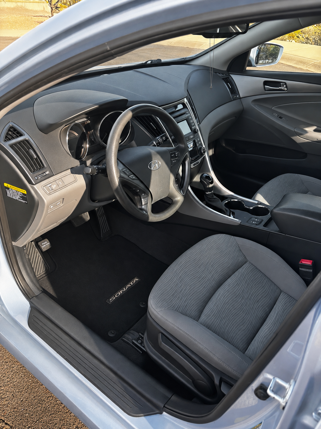 Used 2015 Hyundai Sonata Hybrid FWD image 1