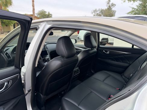 Used 2018 INFINITI Q50 Luxe RWD image 16