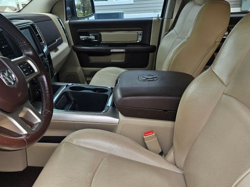 Used 2017 RAM 1500 Laramie w/ Convenience Group image 14