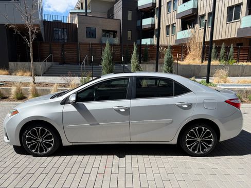 Used 2014 Toyota Corolla S image 5