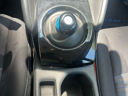 Used 2022 Nissan Leaf SV Plus FWD image 13