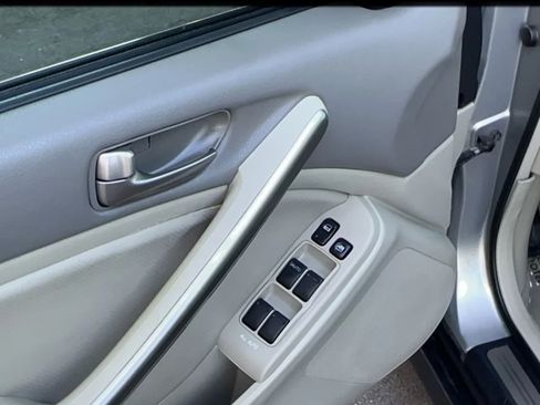 Used 2003 INFINITI G35 Sedan w/ Premium Pkg image 11