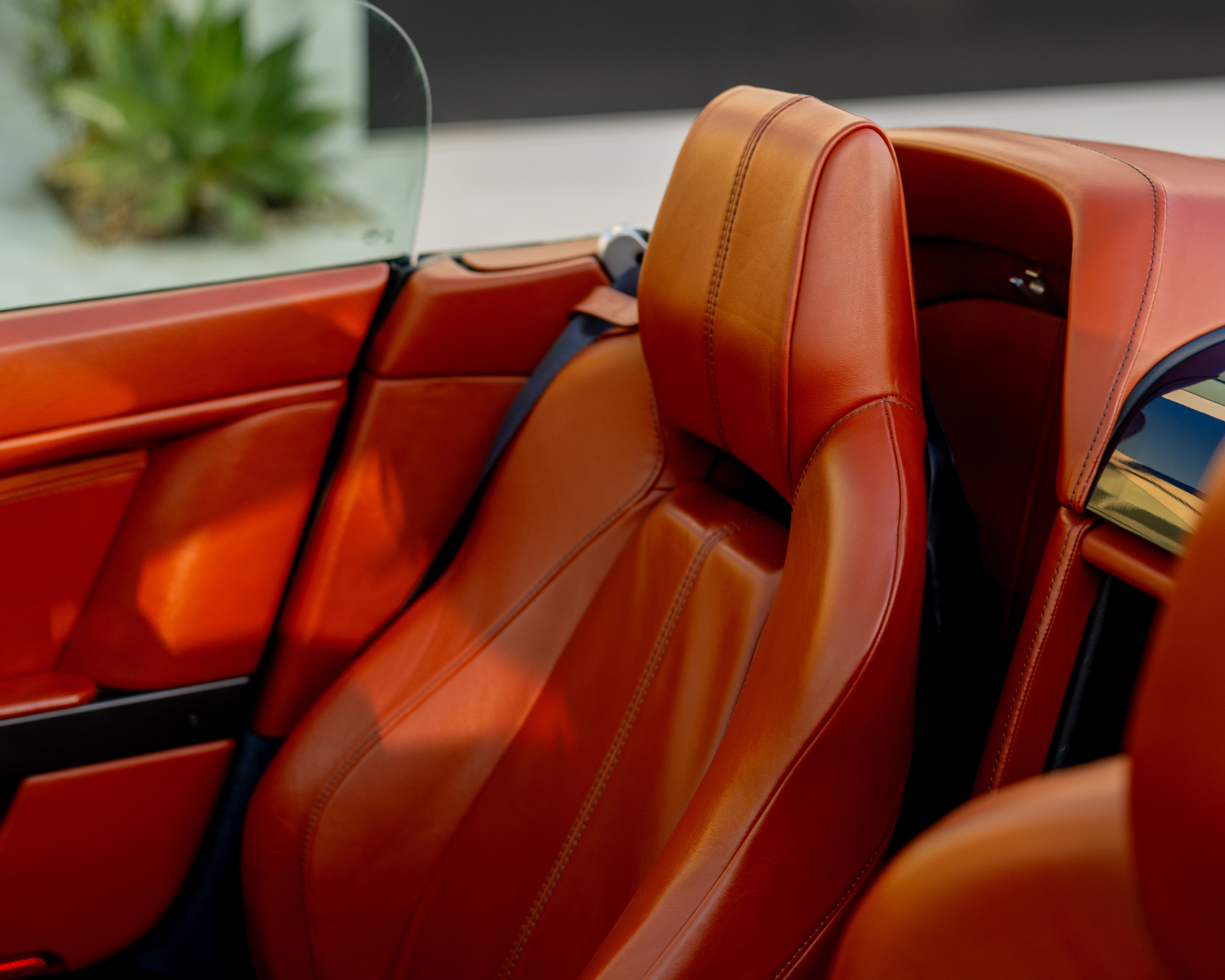 Used 2007 Aston Martin V8 Vantage Roadster RWD image 30