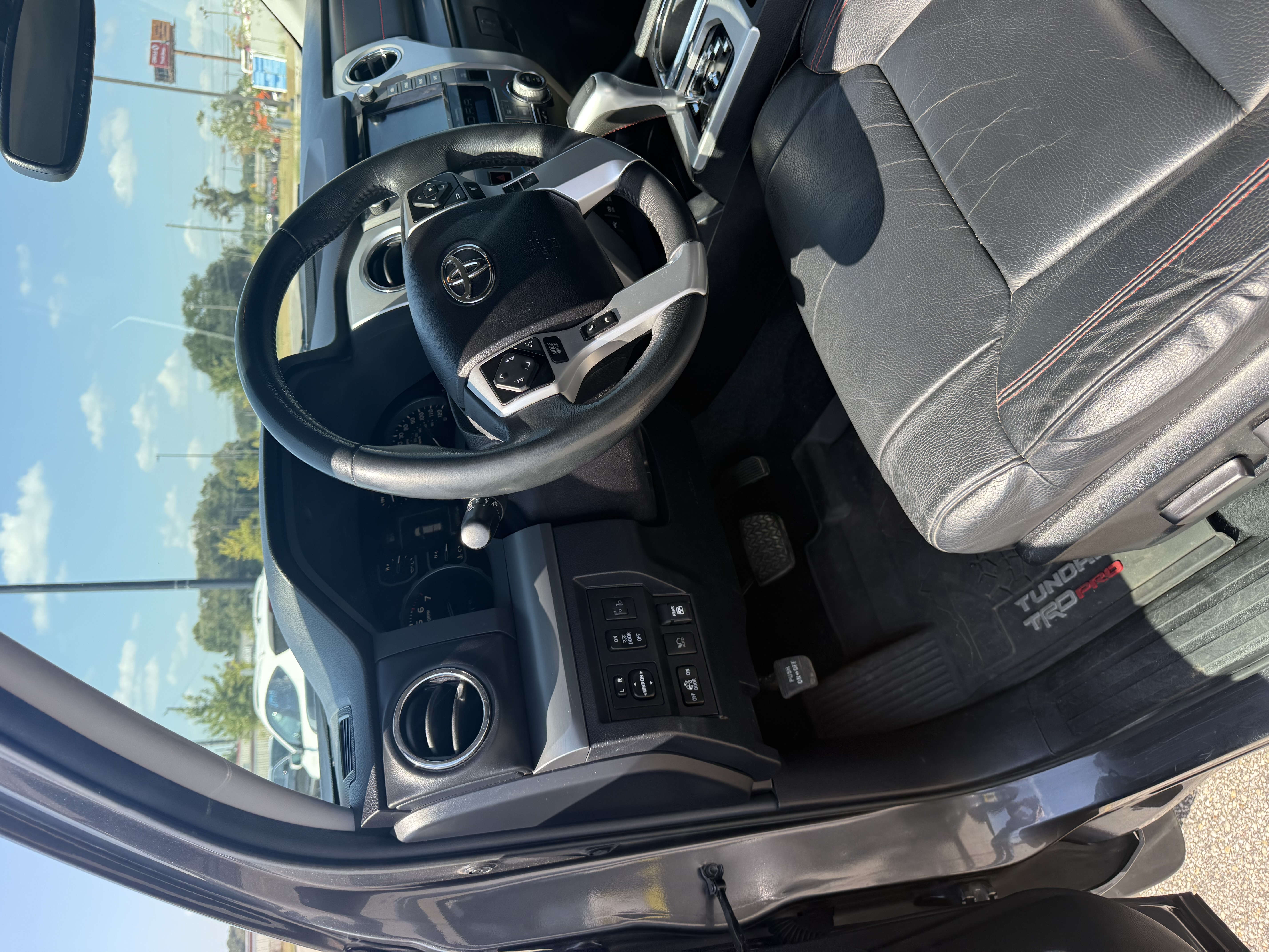 Used 2021 Toyota Tundra TRD Pro AWD/4WD image 8