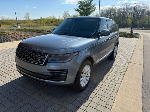 Used 2018 Land Rover Range Rover HSE AWD/4WD image 2