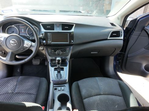 Used 2019 Nissan Sentra SR image 10