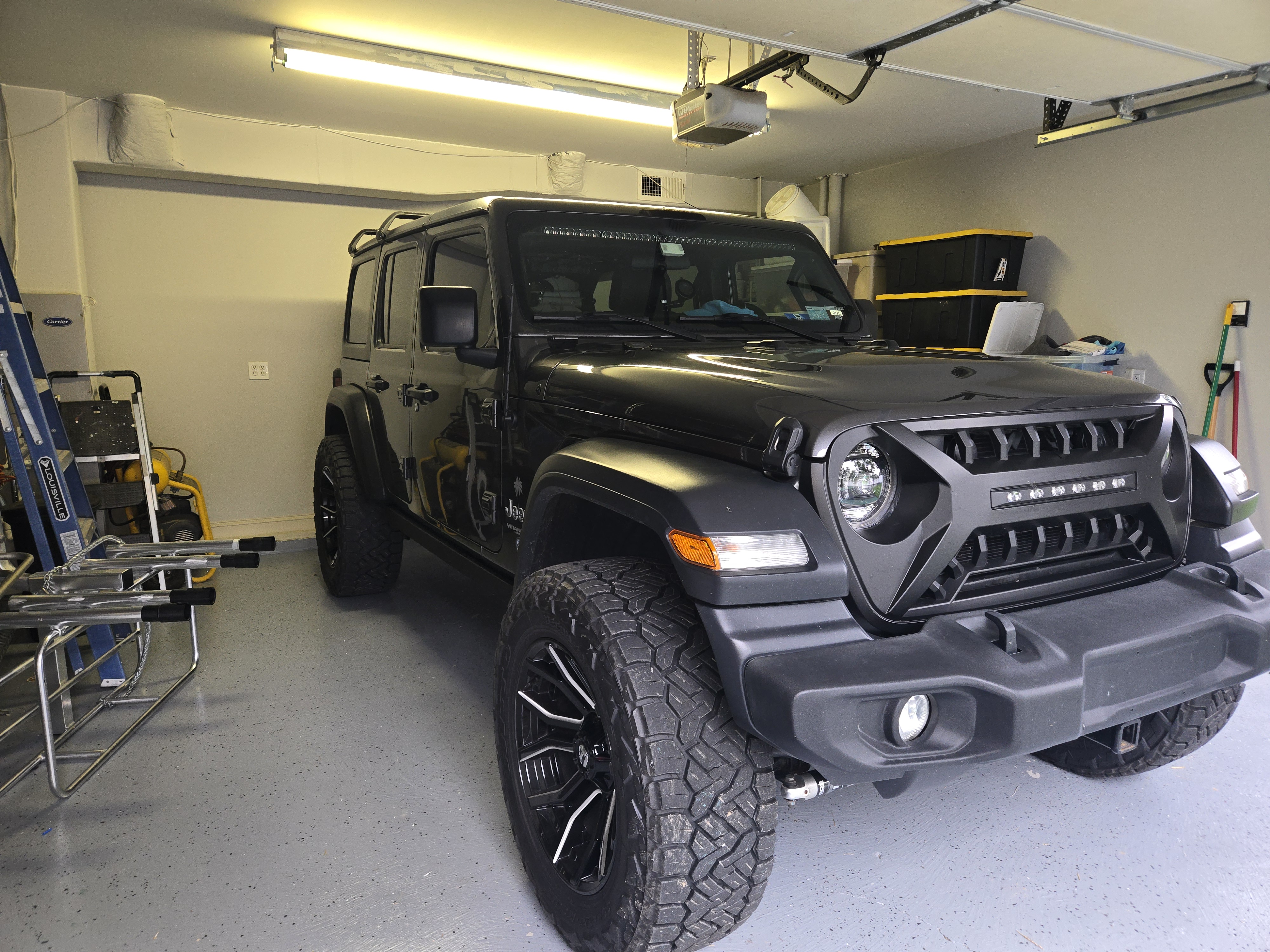 Used 2020 Jeep Wrangler Unlimited Sport S AWD/4WD image 2