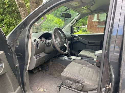 Used 2015 Nissan Xterra PRO-4X AWD/4WD image 9