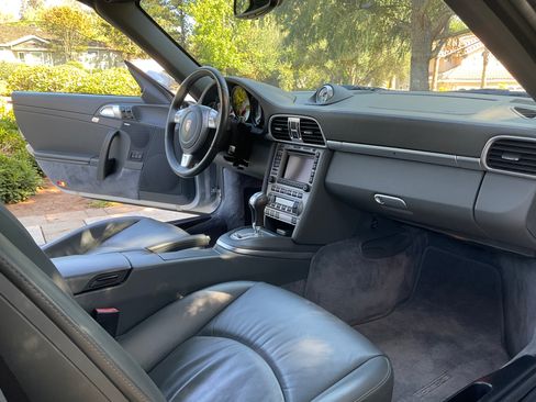 Used 2005 Porsche 911 Carrera S RWD image 19