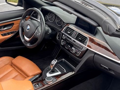 Used 2019 BMW 430i xDrive 430i xDrive Convertible 2D w/ Executive Package image 20
