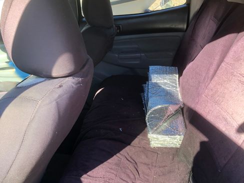 Used 2010 Toyota Tacoma PreRunner image 14