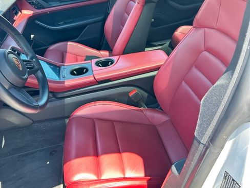 Used 2021 Porsche Taycan 4S image 5