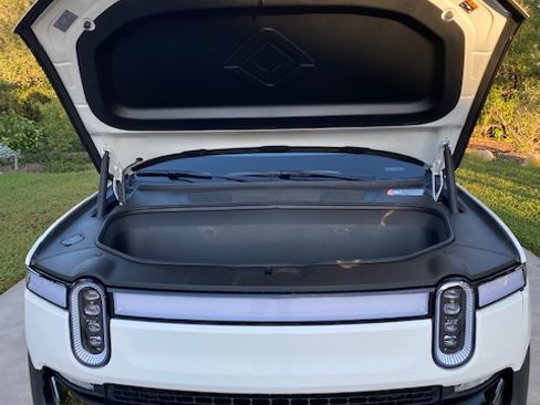 Used 2022 Rivian R1T Adventure AWD/4WD image 13