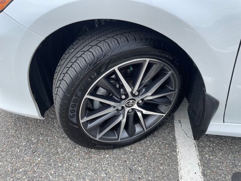 Used 2023 Toyota Camry XLE image 8