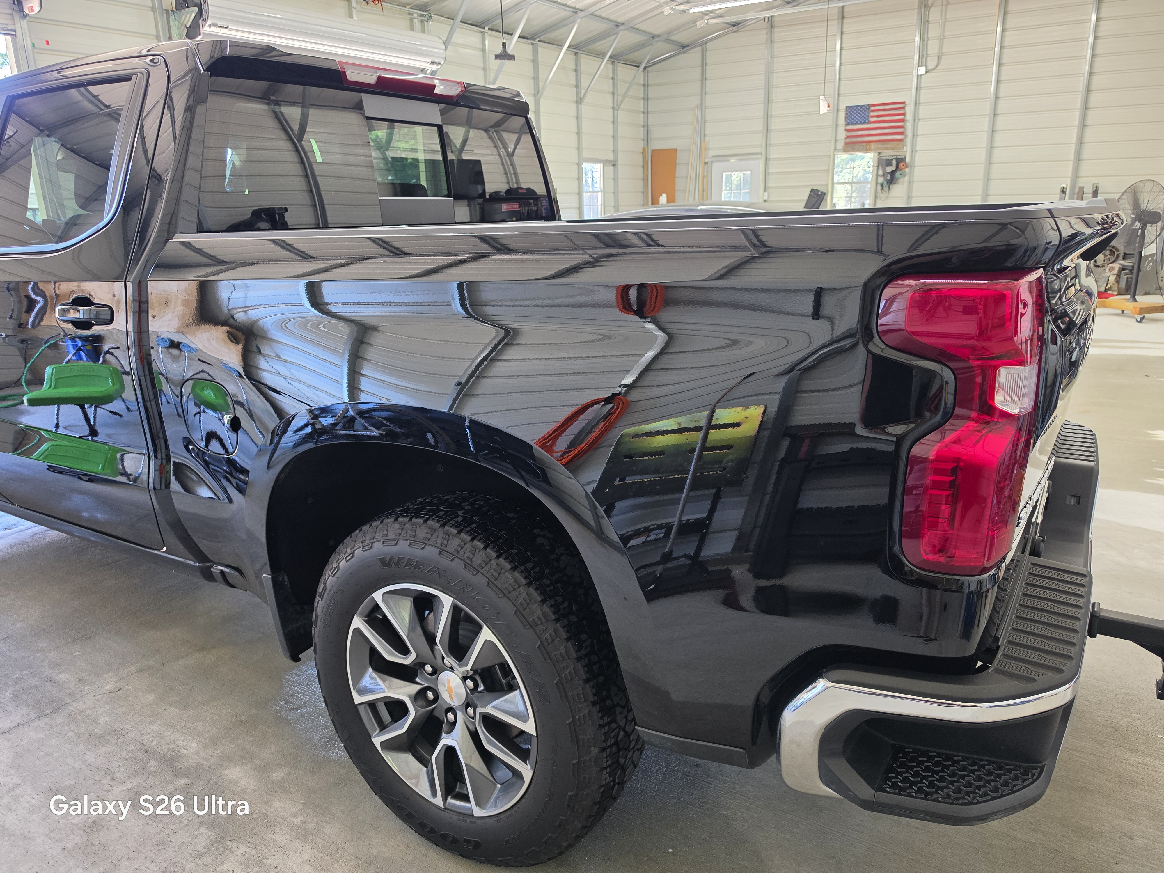 Used 2025 Chevrolet Silverado 1500 LT w/ Z71 Off-Road Package AWD/4WD image 5
