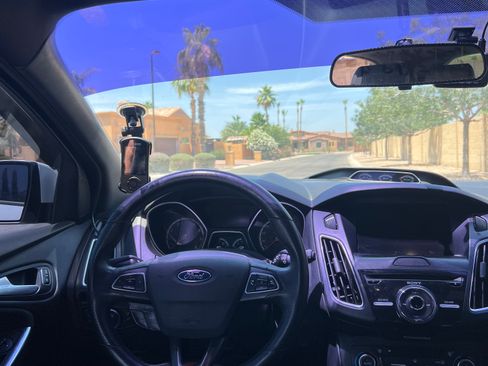 Used 2018 Ford Focus ST w/ Equipment Group 401A image 12