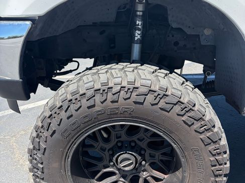 Used 2004 Ford F250 Lariat AWD/4WD image 8