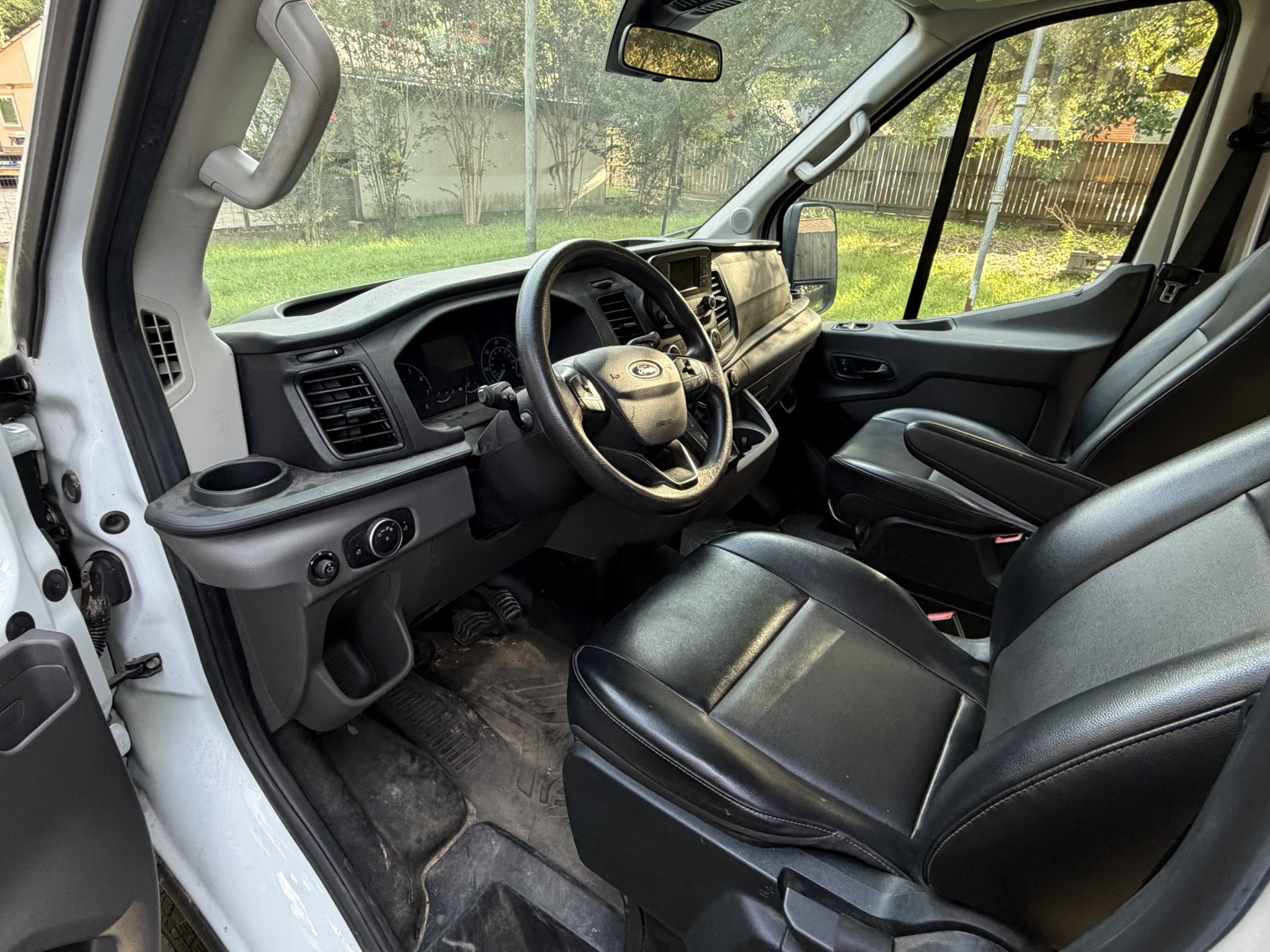 Used 2020 Ford Transit 250 148 High Roof RWD image 2