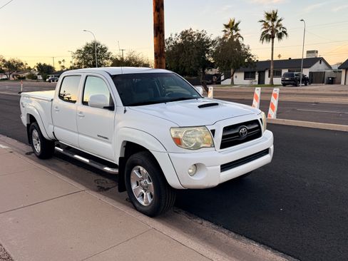 Used 2007 Toyota Tacoma PreRunner image 5