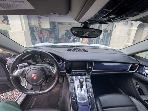 Used 2013 Porsche Panamera image 19