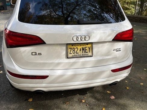 Used 2013 Audi Q5 2.0T Premium w/ Convenience Pkg image 4