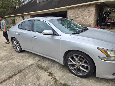 Used 2011 Nissan Maxima 3.5 SV w/ Sport Pkg image 4