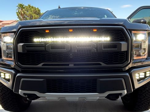 Used 2019 Ford F150 Raptor w/ Equipment Group 802A Luxury AWD/4WD image 27