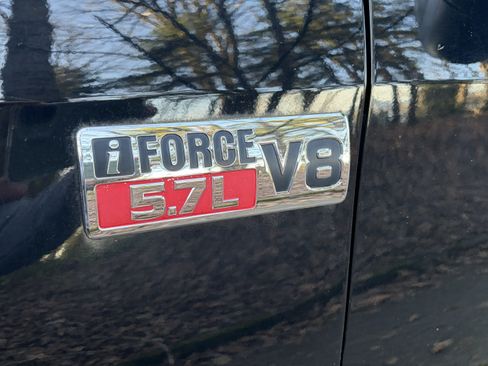 Used 2010 Toyota Tundra 4x4 Double Cab image 10