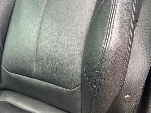 Used 2017 BMW 330i Sedan image 9