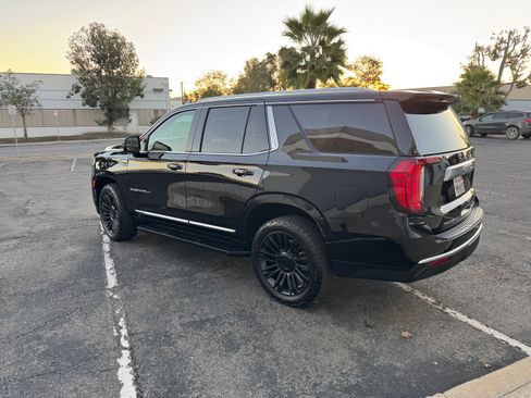 Used 2024 GMC Yukon Denali image 4
