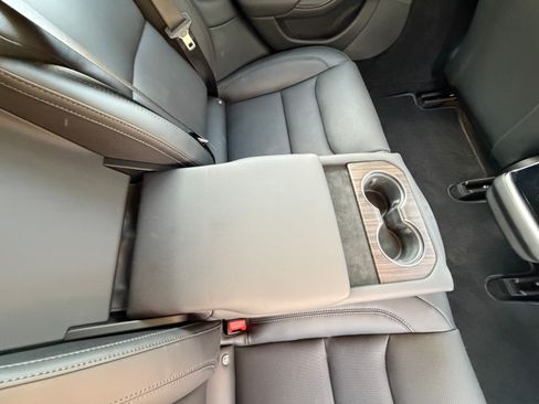 Used 2022 Tesla Model S Standard Range image 16