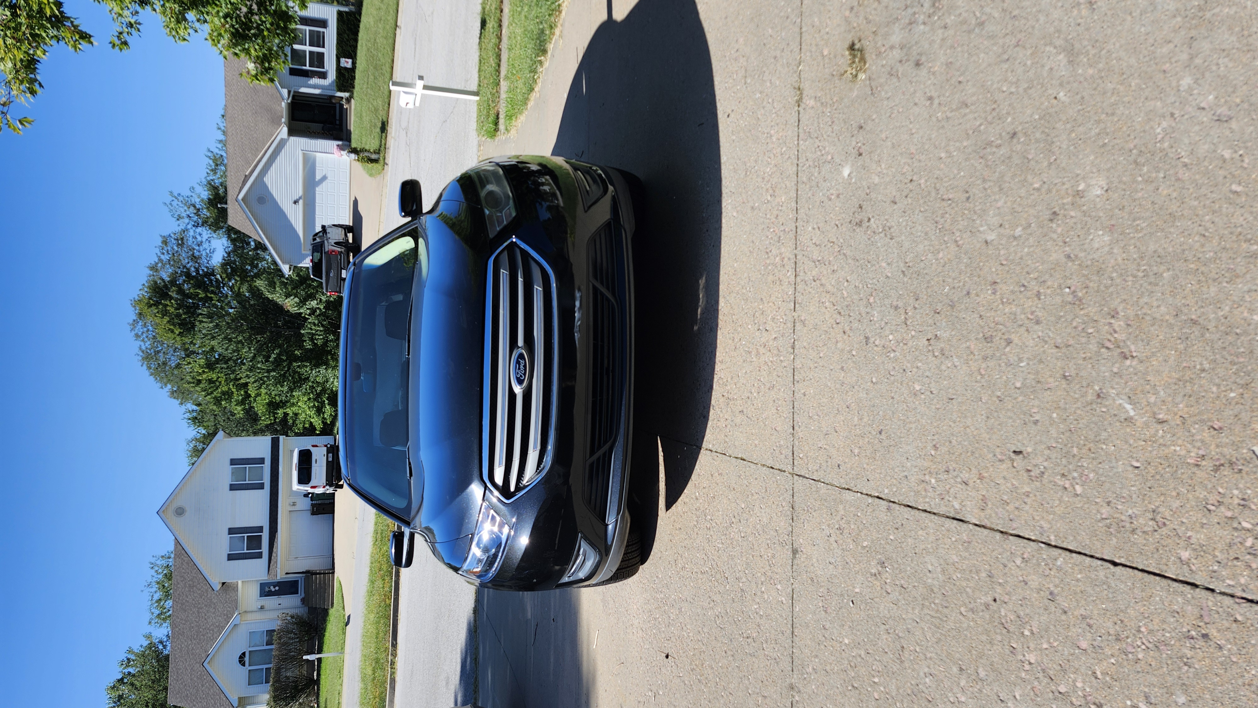 Used 2014 Ford Taurus SEL FWD image 4