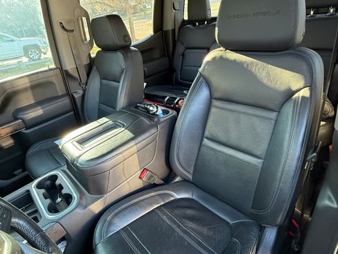 Used 2021 GMC Sierra 1500 Denali image 6