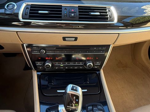 Used 2015 BMW 535i Gran Turismo xDrive image 8