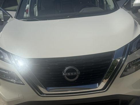 Used 2023 Nissan Rogue SV w/ SV Premium B Package FWD image 1