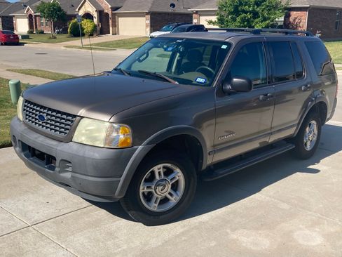 Used 2004 Ford Explorer Sport XLS AWD/4WD image 12