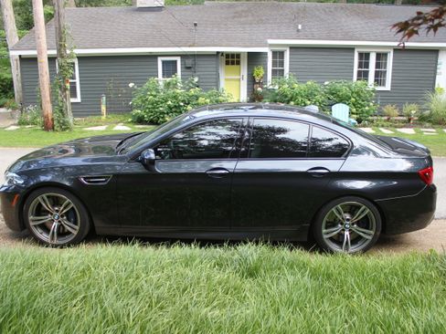 Used 2014 BMW M5 image 11