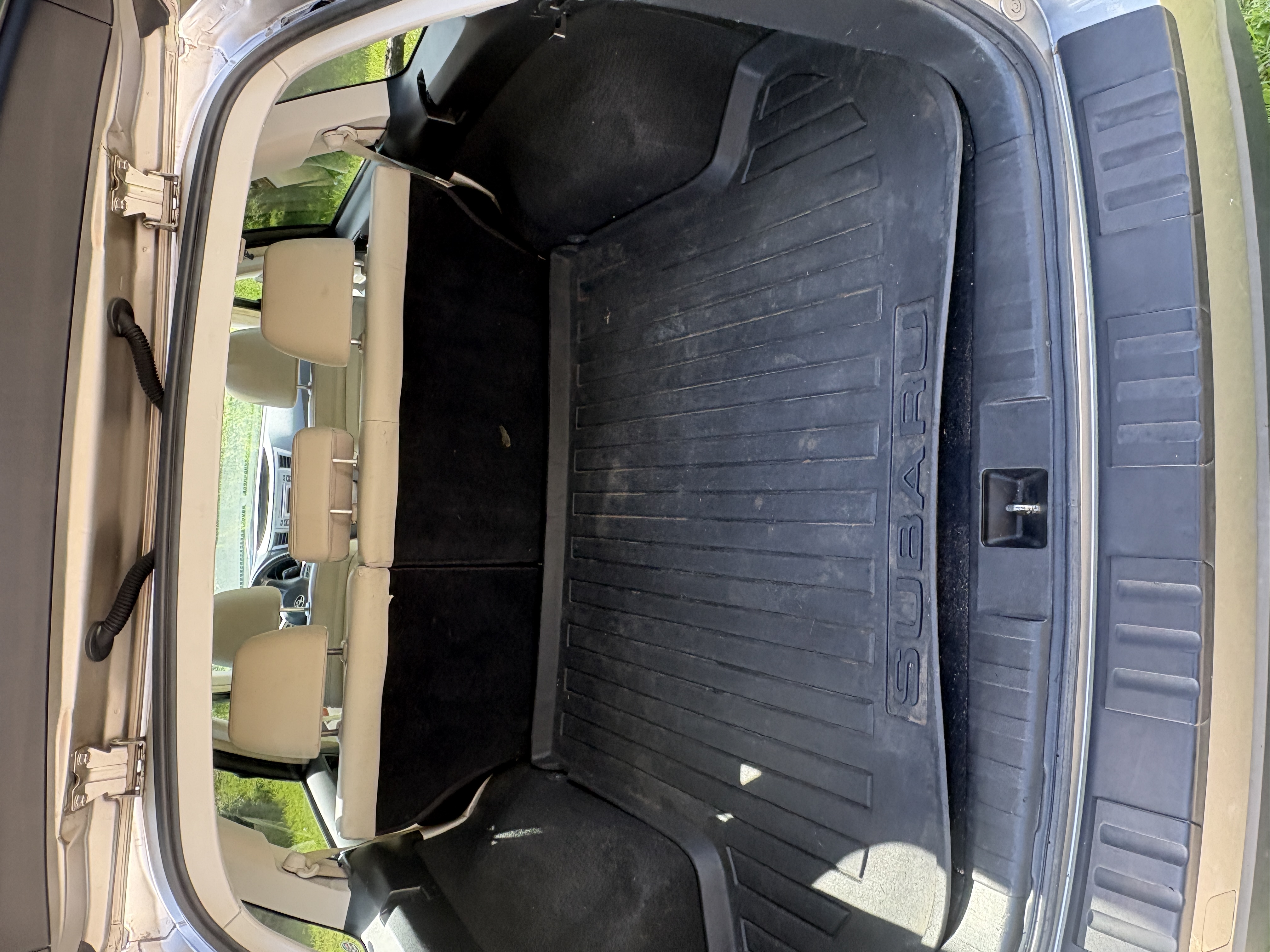Used 2014 Subaru Outback 3.6R Limited w/ Moonroof Package AWD/4WD image 13