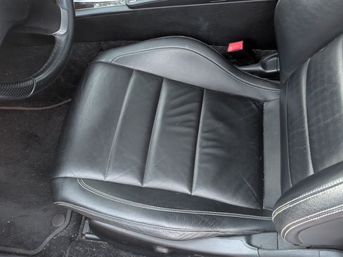 Used 2011 Mercedes-Benz E 350 Coupe image 6