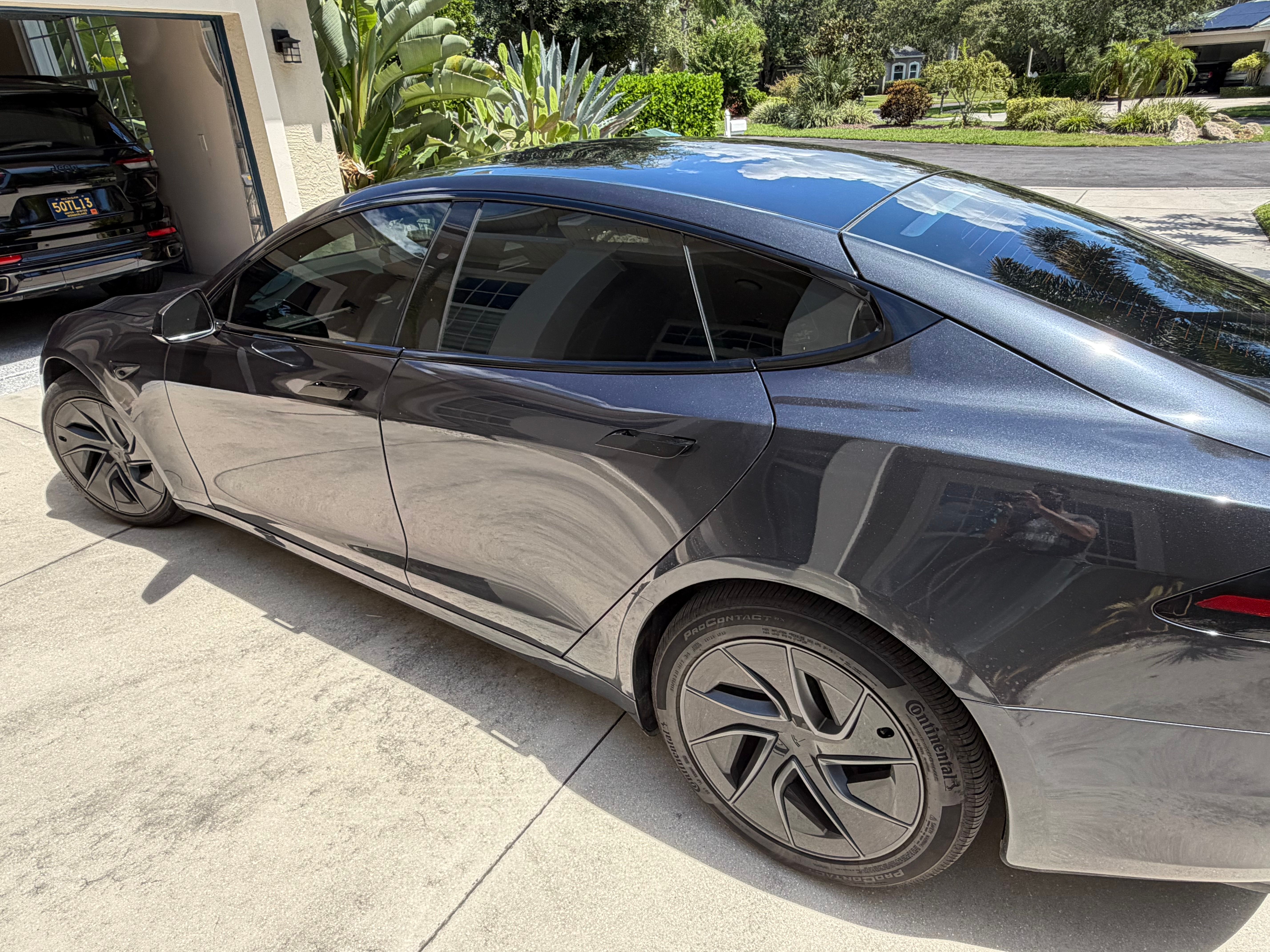 Used 2026 Tesla Model S AWD/4WD image 6