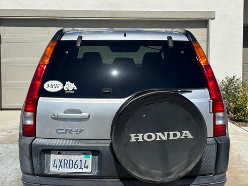 Used 2002 Honda CR-V EX image 2