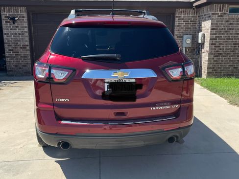 Used 2015 Chevrolet Traverse LTZ FWD image 6