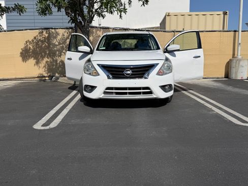 Used 2018 Nissan Versa SV w/ SV Special Edition Package image 8