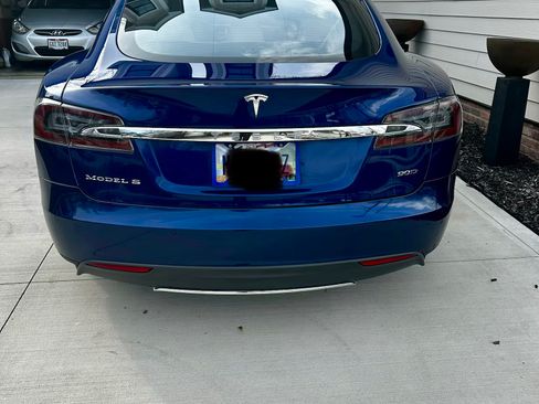 Used 2016 Tesla Model S 90D image 5