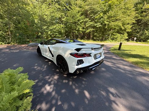 Used 2021 Chevrolet Corvette Stingray Premium Conv w/ Z51 Performance Package RWD image 6